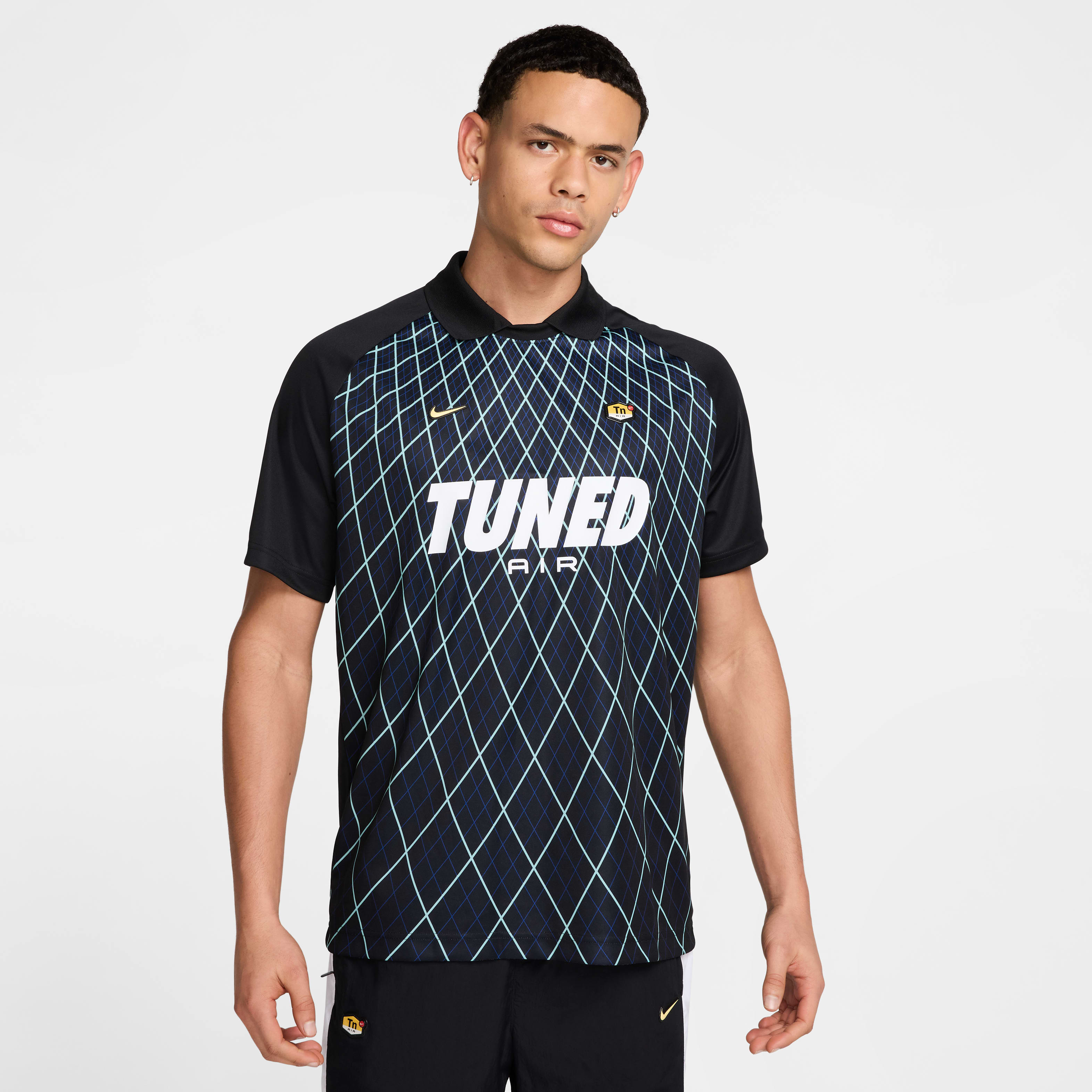 Nike Sportswear Men's Striped T-Shirt | King's Cross
